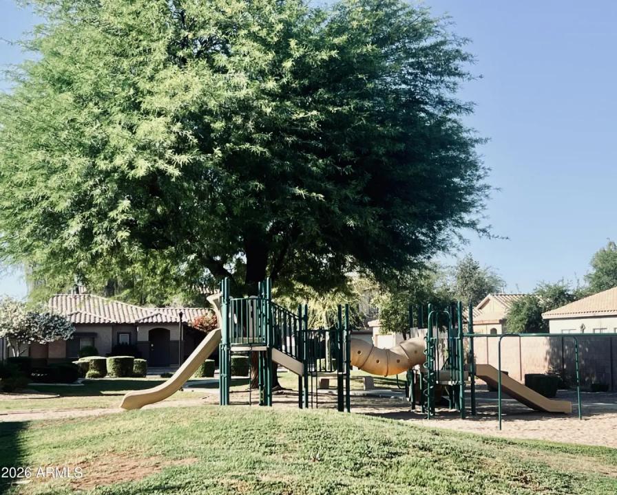 Real Estate Picture 26