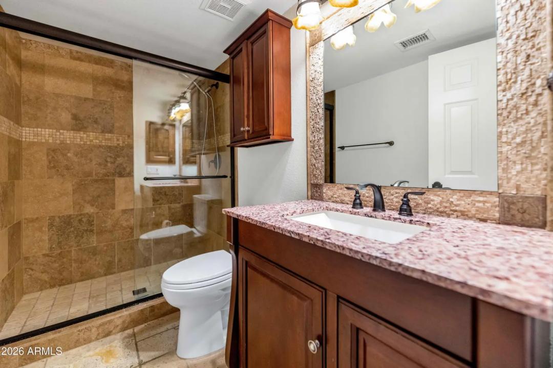 Real Estate Picture 13