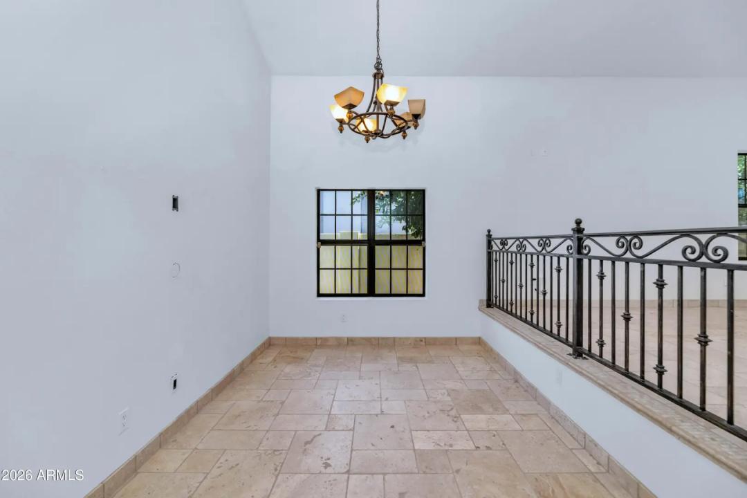 Real Estate Picture 5