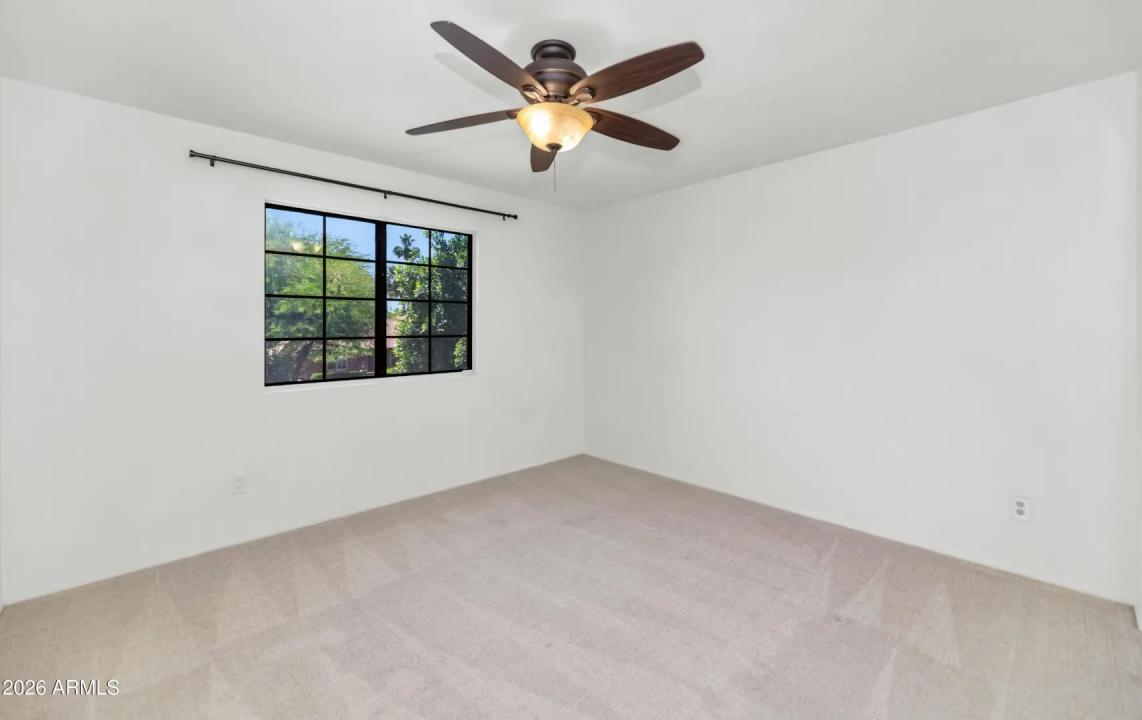 Real Estate Picture 22