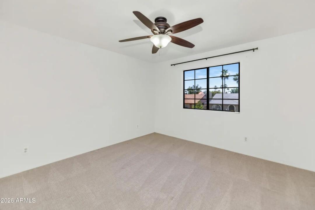 Real Estate Picture 20