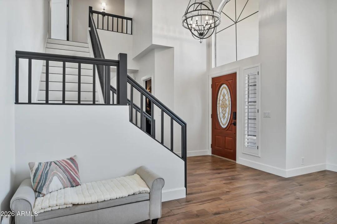 Real Estate Picture 12