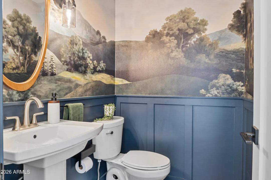 Real Estate Picture 13