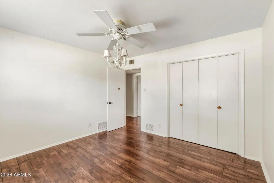 Real Estate Picture 15