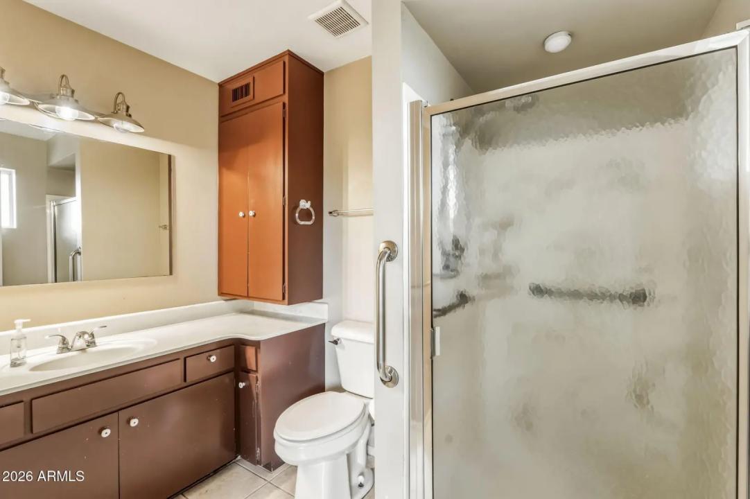 Real Estate Picture 18