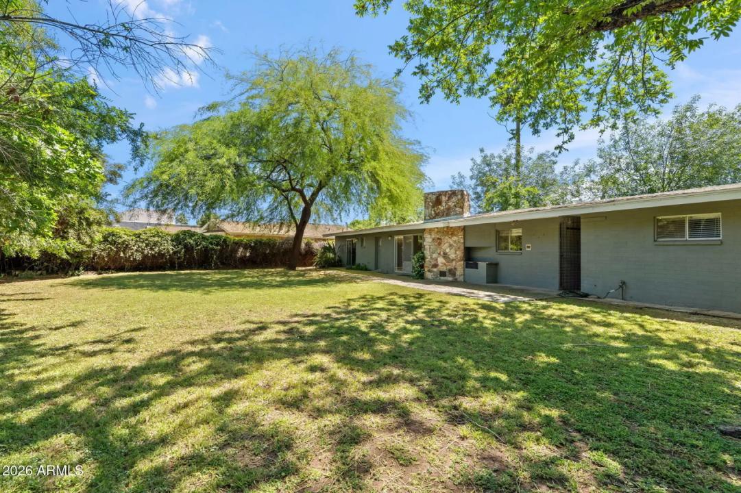 Real Estate Picture 22