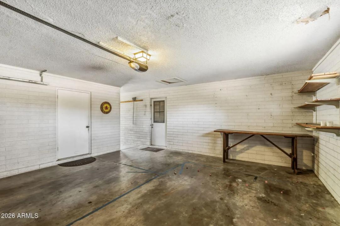 Real Estate Picture 25