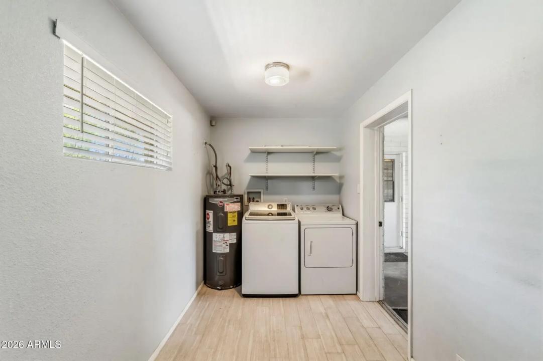 Real Estate Picture 26