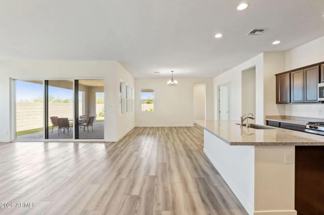 Real Estate Picture 10