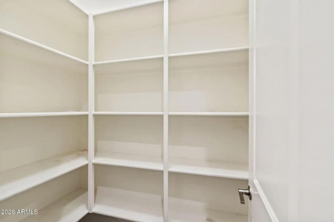 Real Estate Picture 11