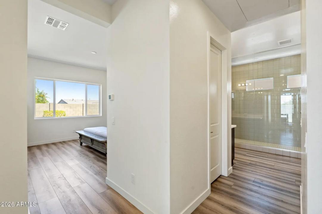 Real Estate Picture 21