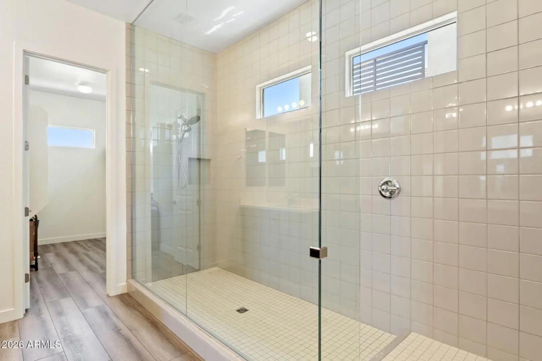 Real Estate Picture 27