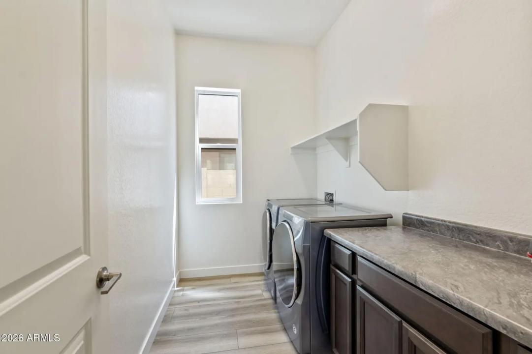 Real Estate Picture 31