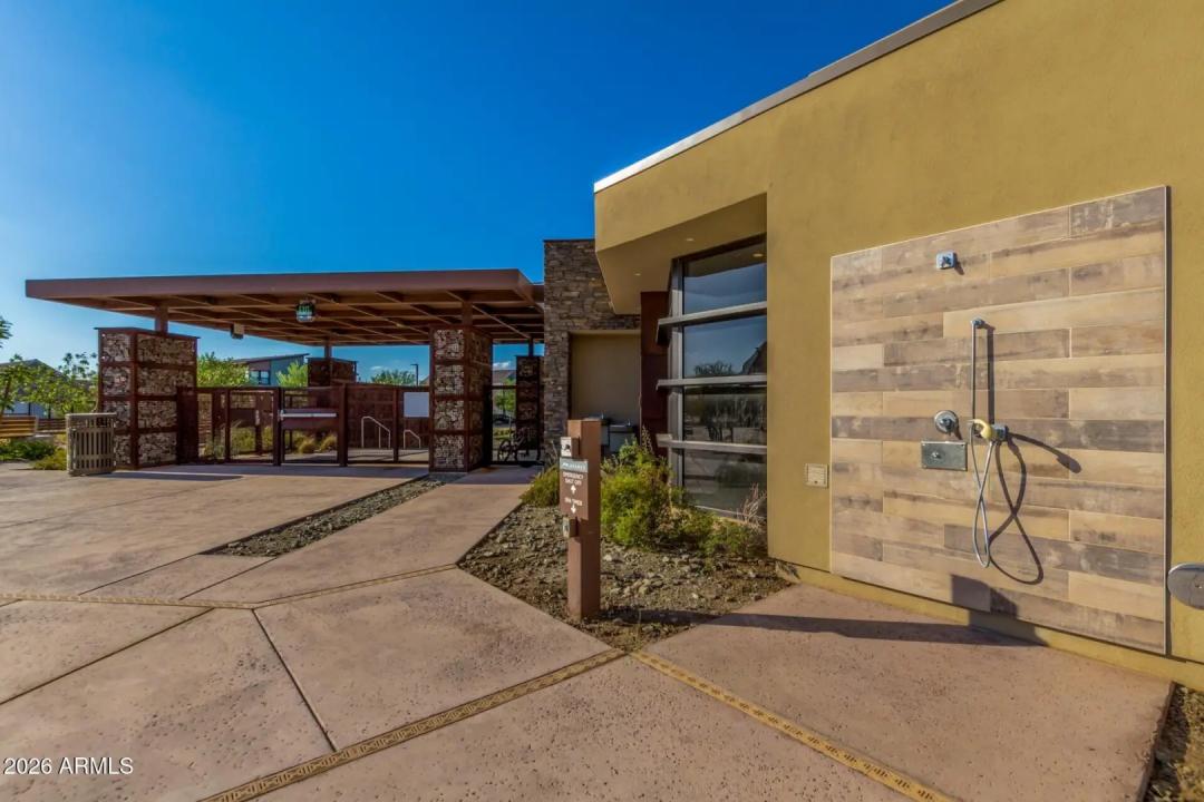 Real Estate Picture 39