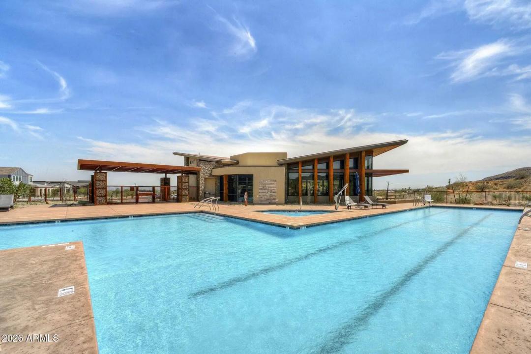 Real Estate Picture 37