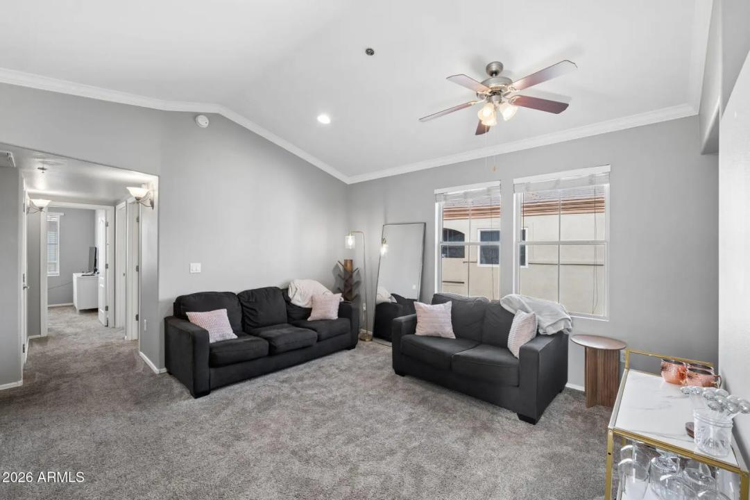 Real Estate Picture 6