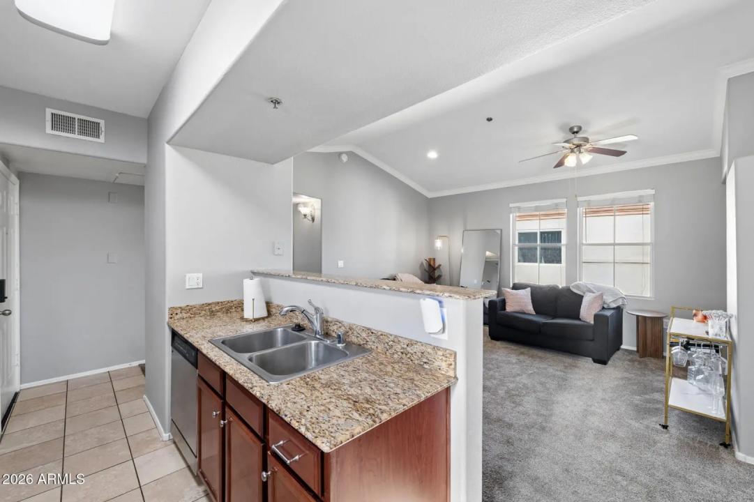 Real Estate Picture 9