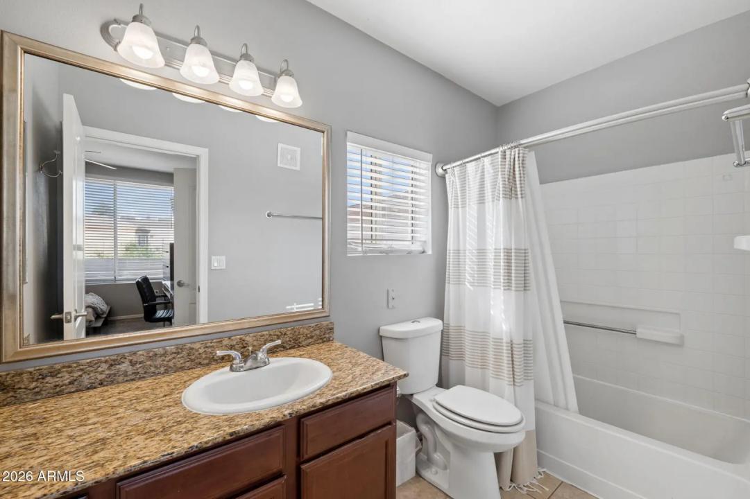 Real Estate Picture 13