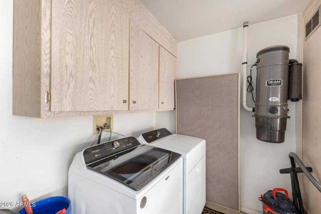 Real Estate Picture 26