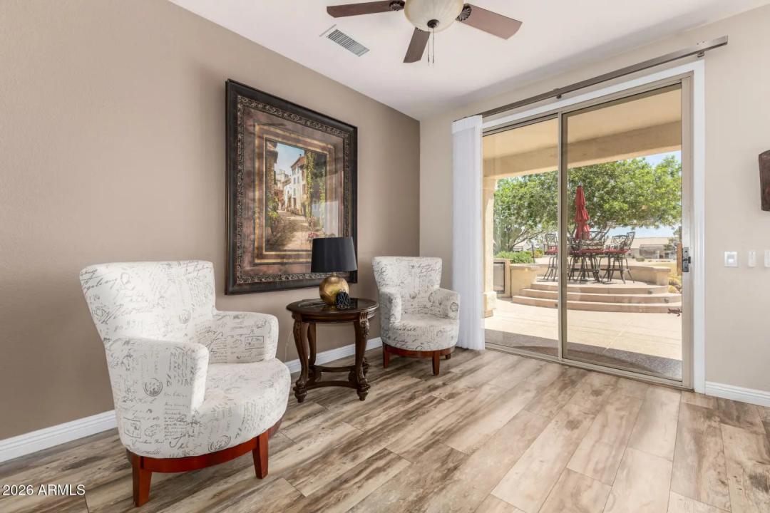 Real Estate Picture 14