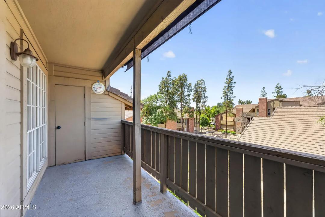 Real Estate Picture 24