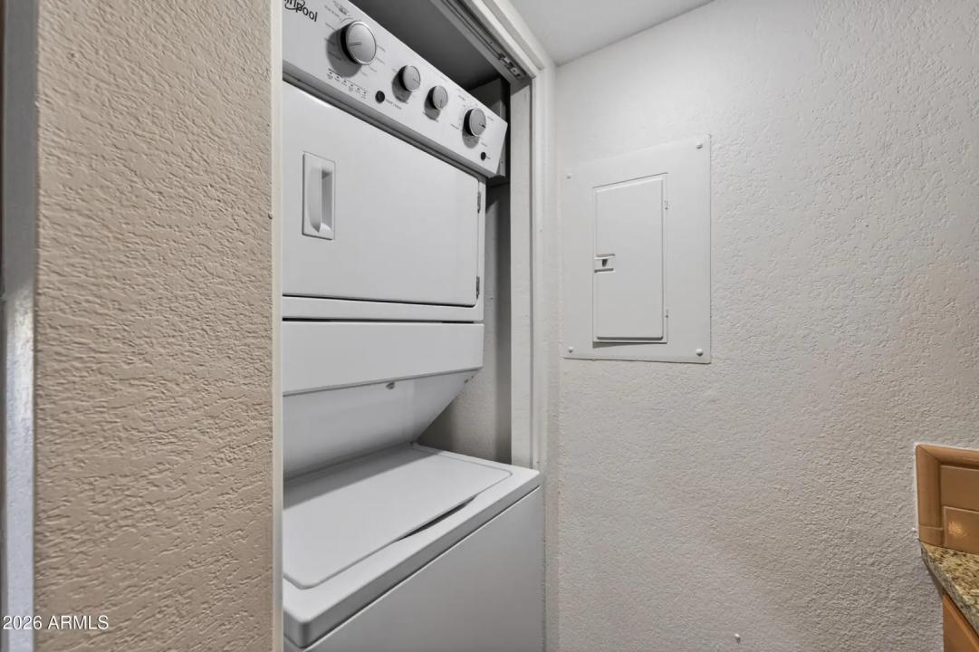 Real Estate Picture 12