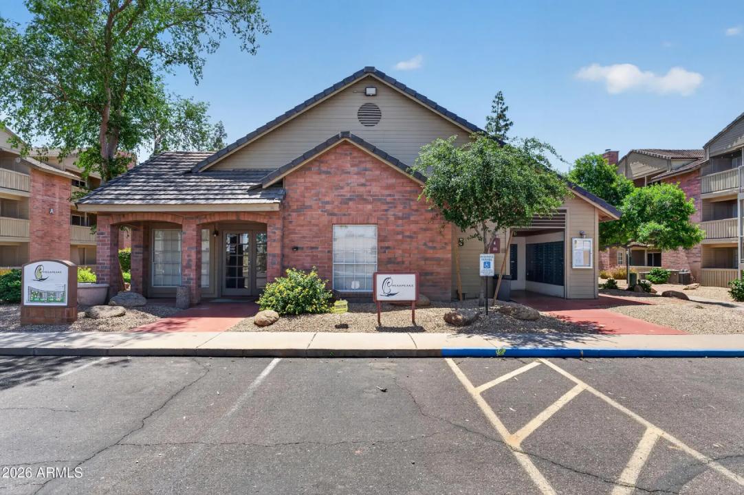 Real Estate Picture 22