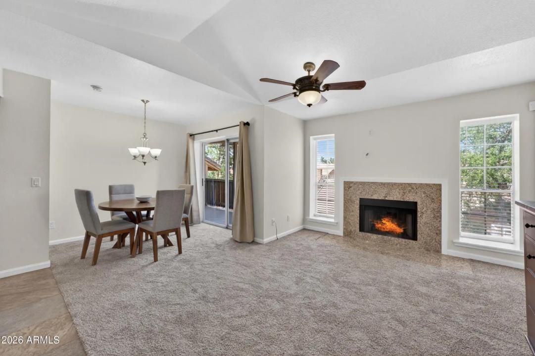 Real Estate Picture 4