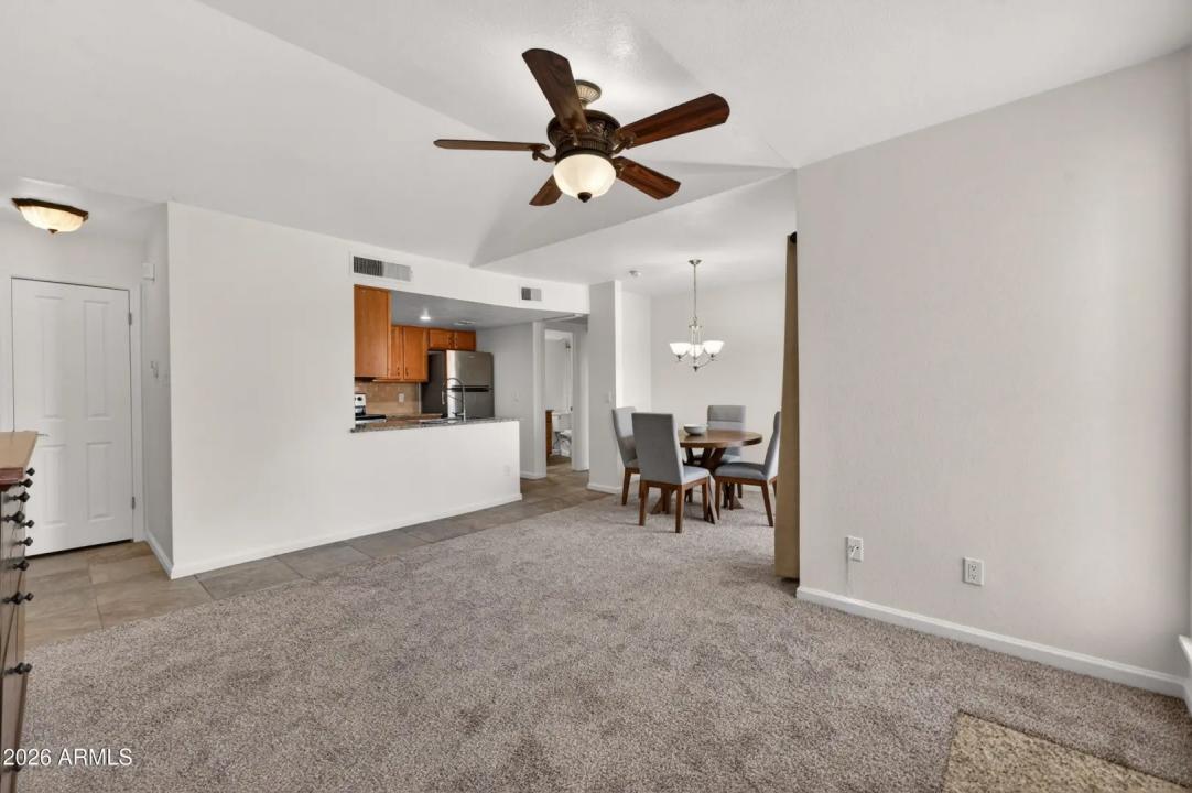 Real Estate Picture 5