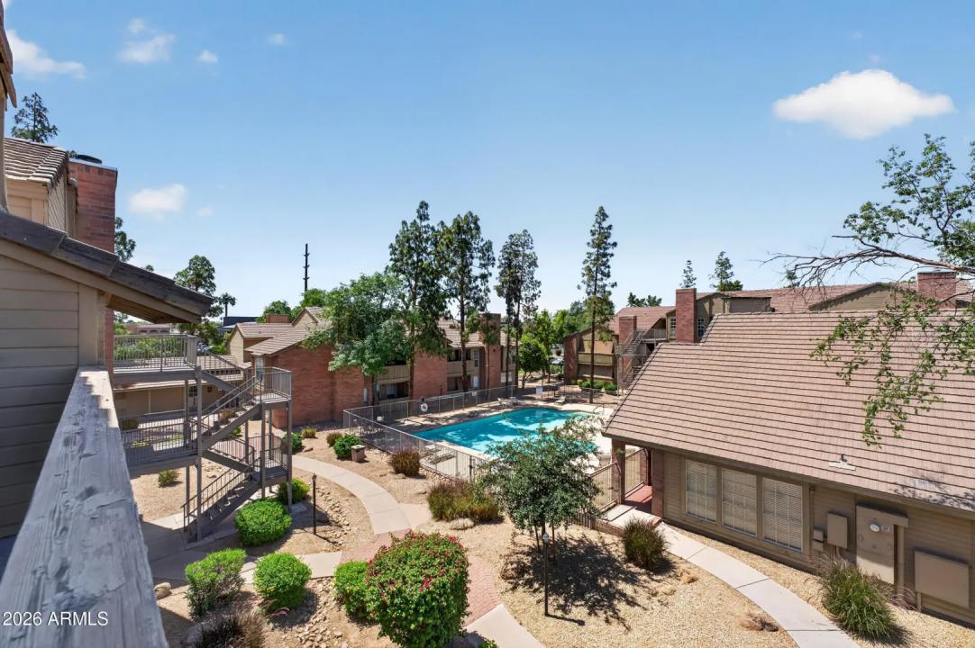 Real Estate Picture 19