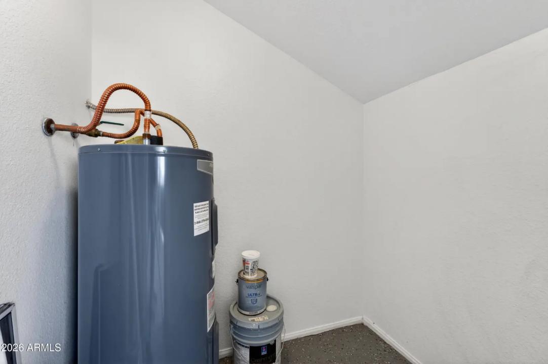 Real Estate Picture 25