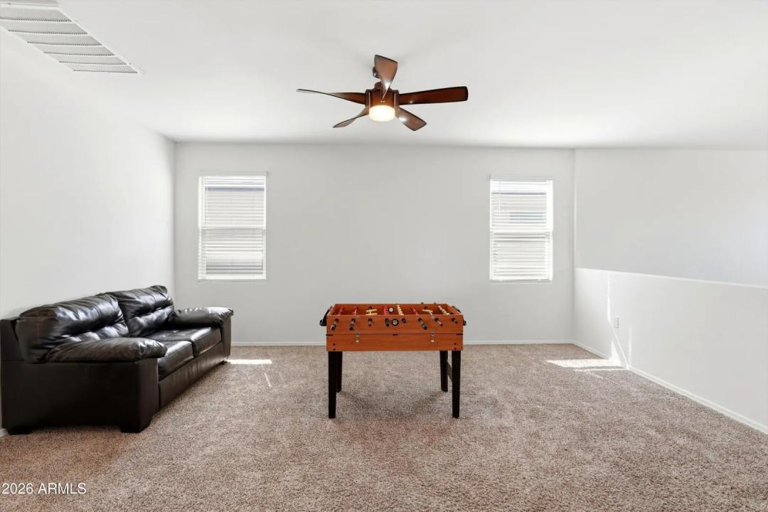 Real Estate Picture 10