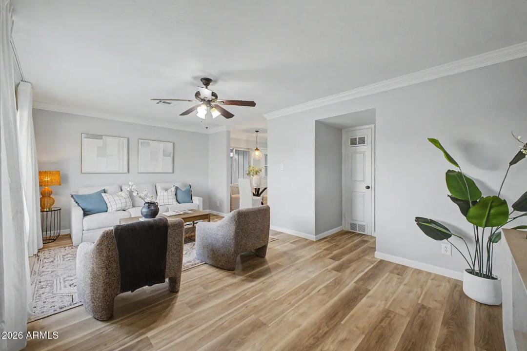 Real Estate Picture 5