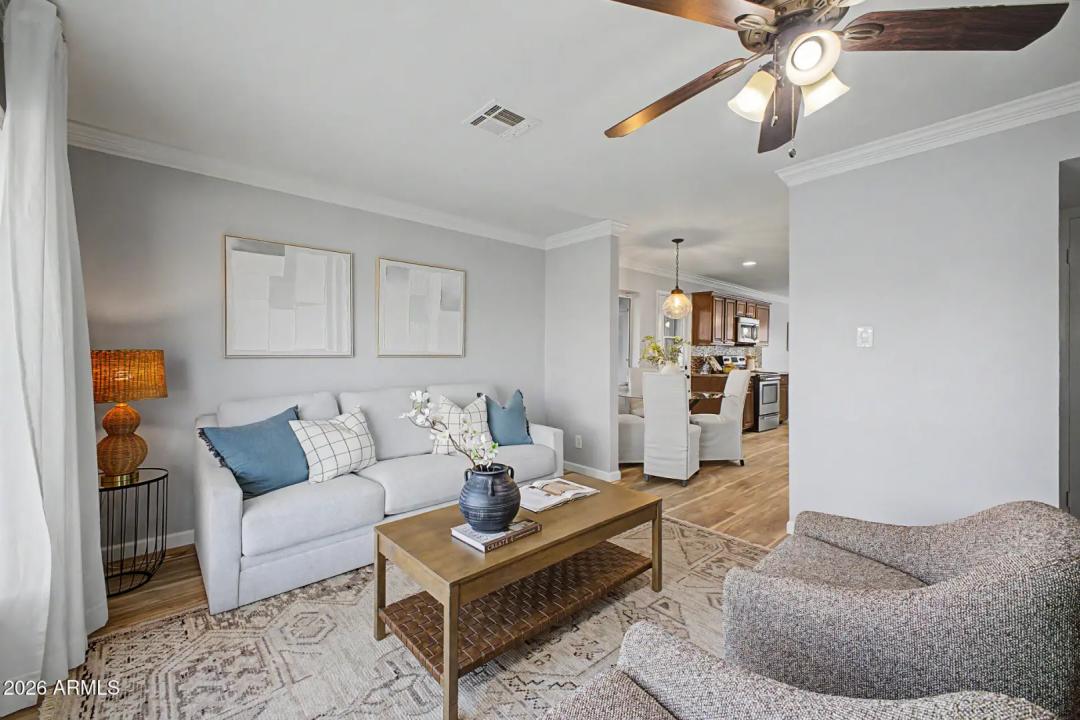 Real Estate Picture 6