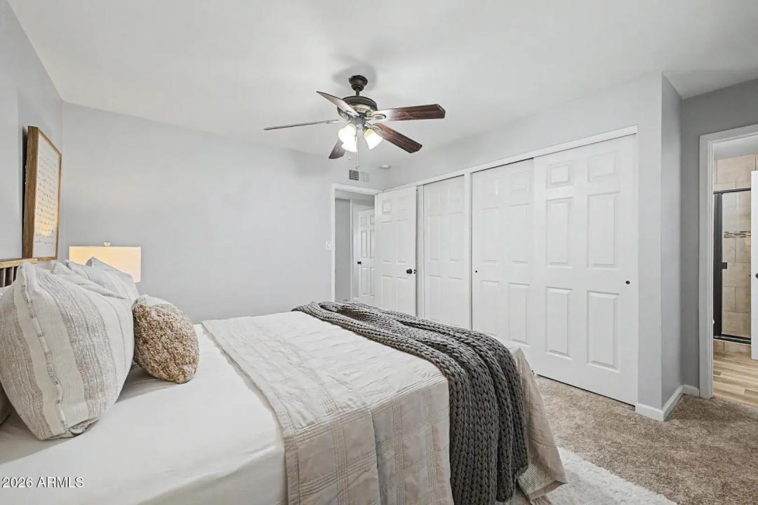 Real Estate Picture 16