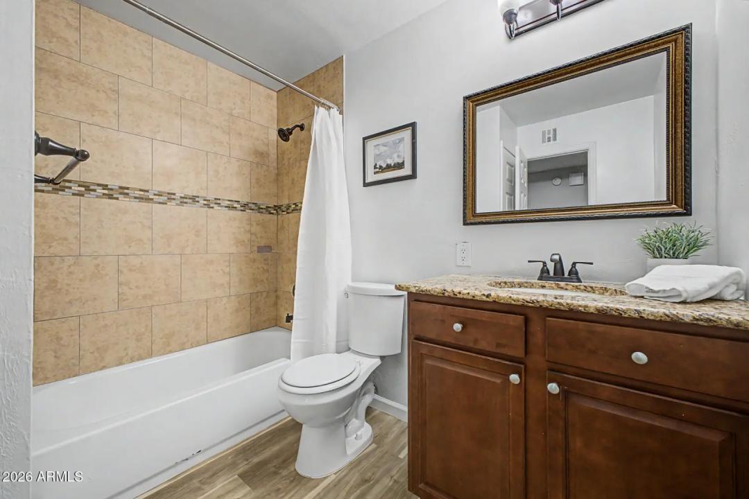 Real Estate Picture 21