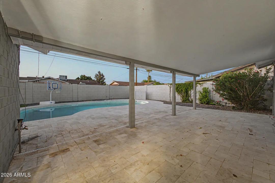 Real Estate Picture 23