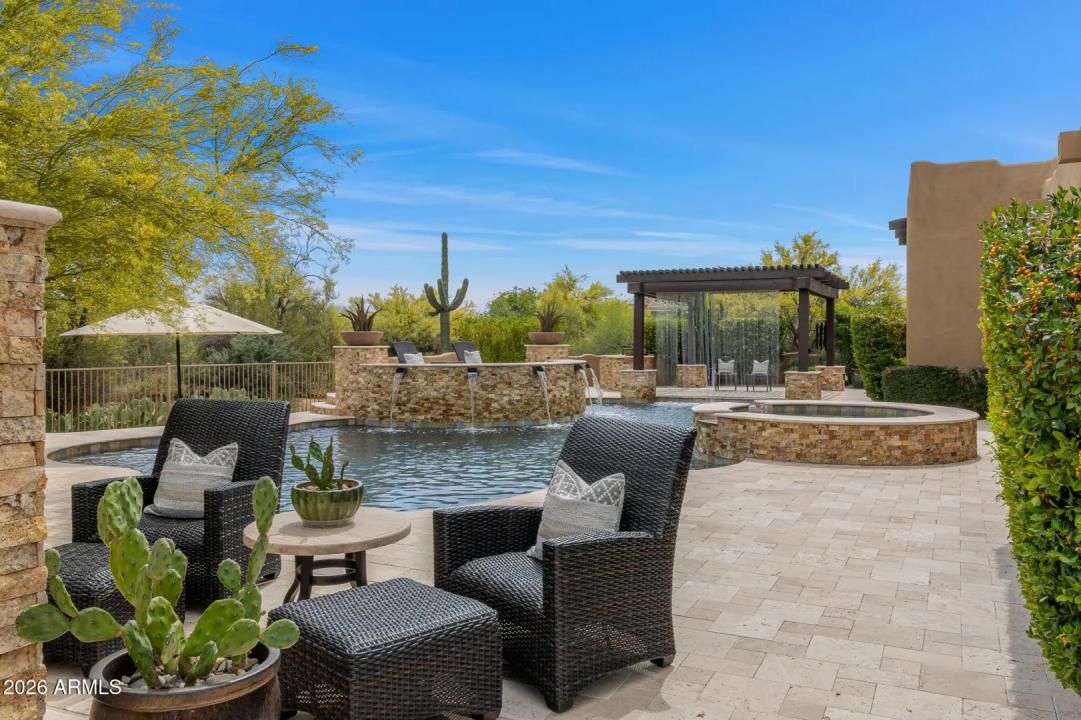 Real Estate Picture 27