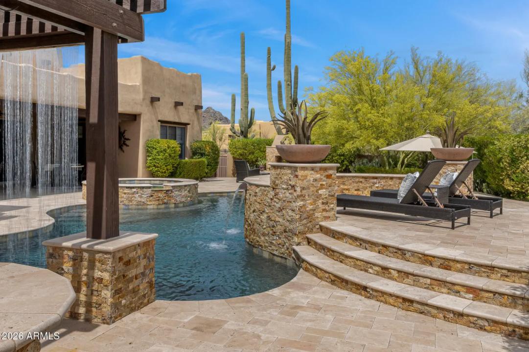 Real Estate Picture 30