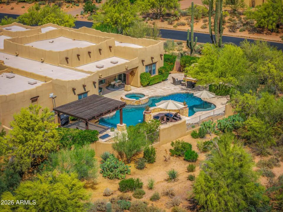 Real Estate Picture 32