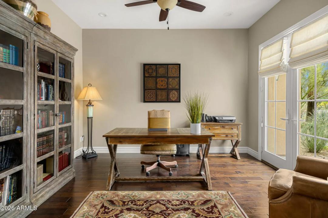 Real Estate Picture 12