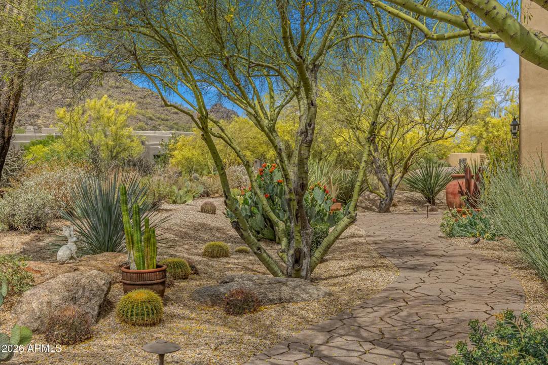 Real Estate Picture 35