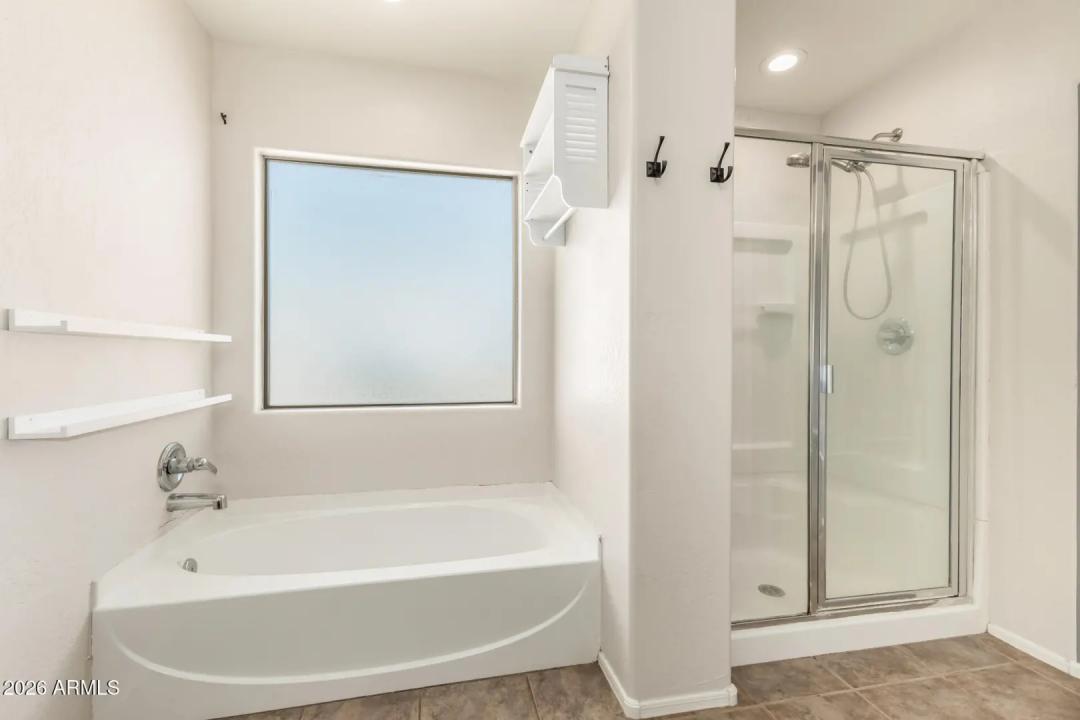 Real Estate Picture 18