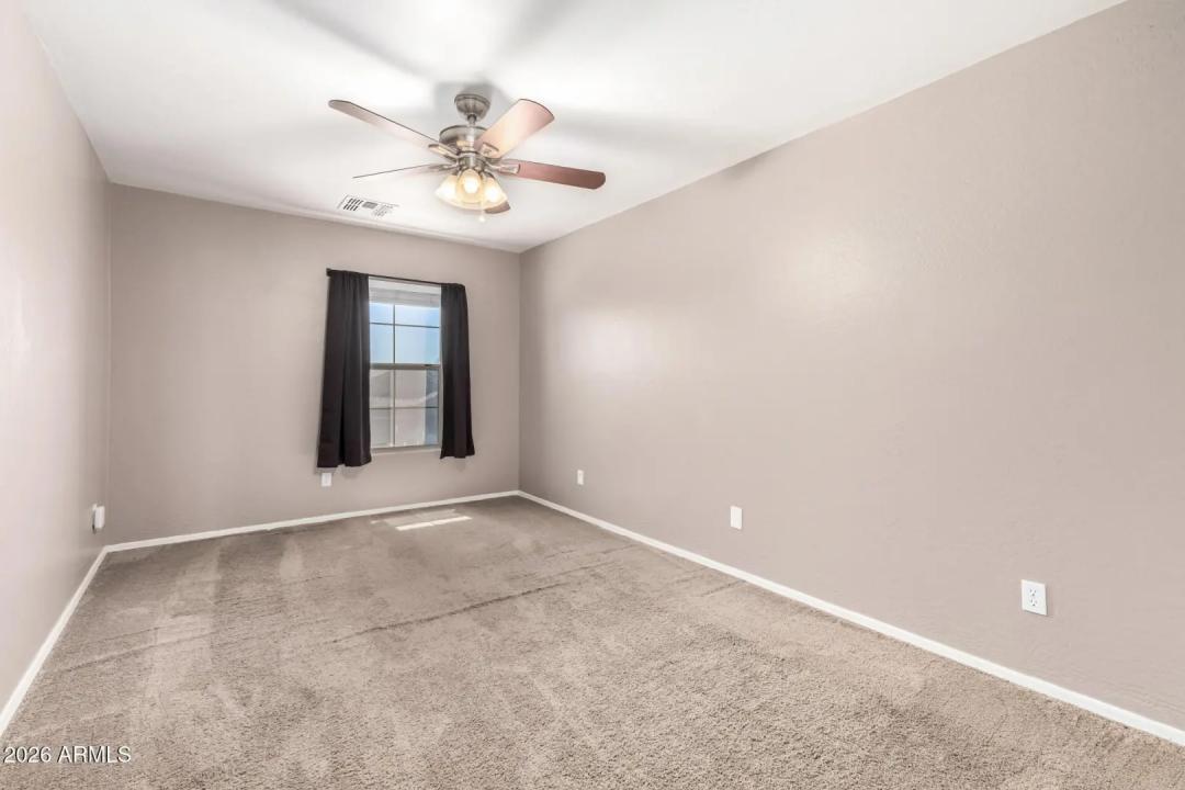 Real Estate Picture 22