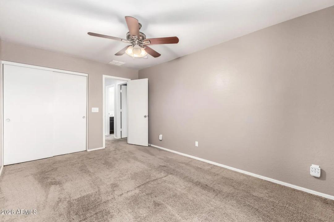 Real Estate Picture 23