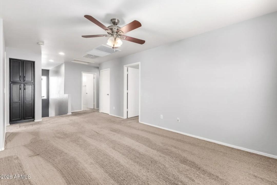 Real Estate Picture 25