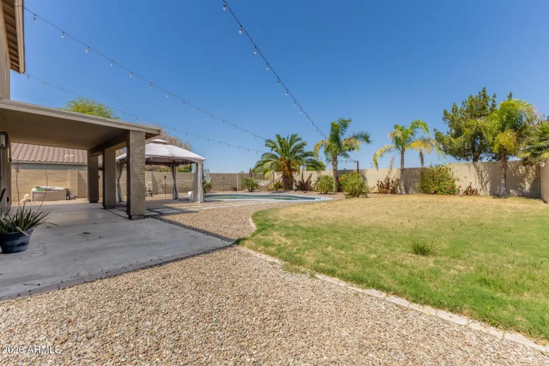 Real Estate Picture 28