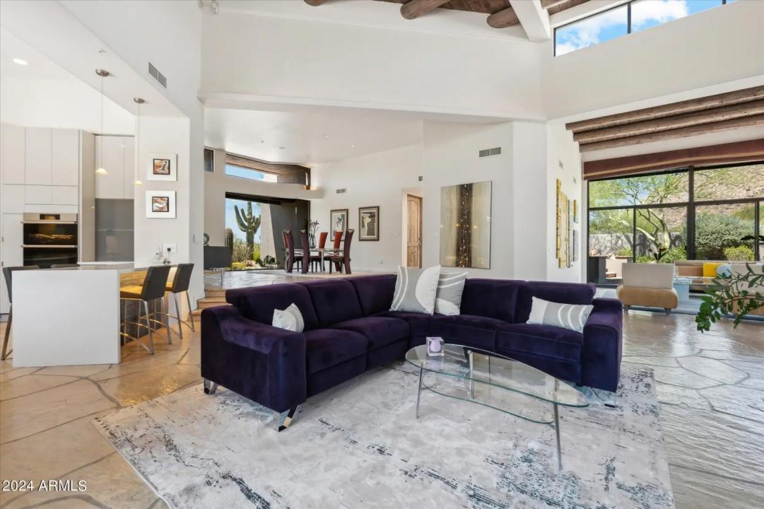 Real Estate Picture 6