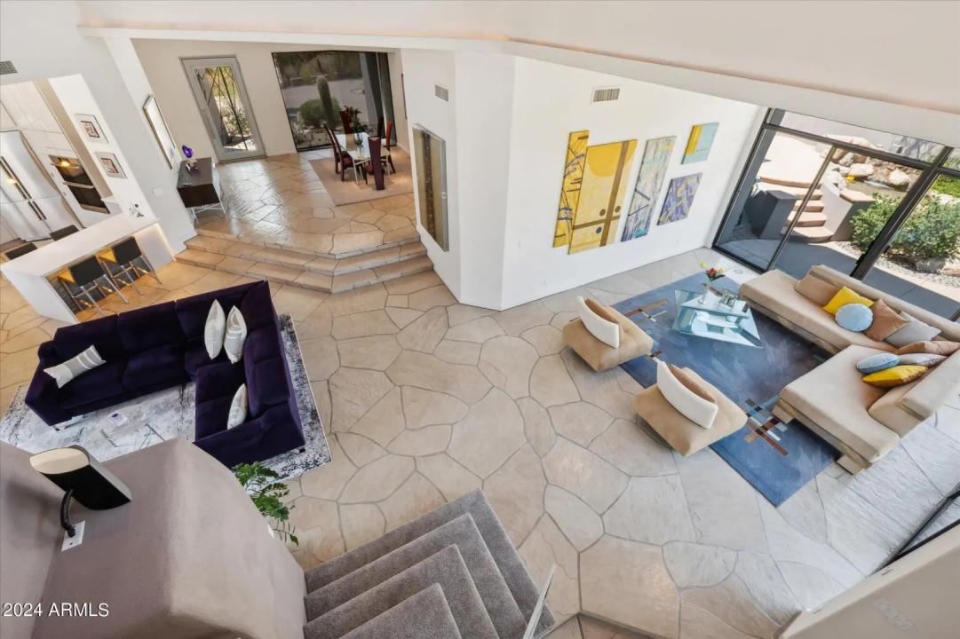 Real Estate Picture 16