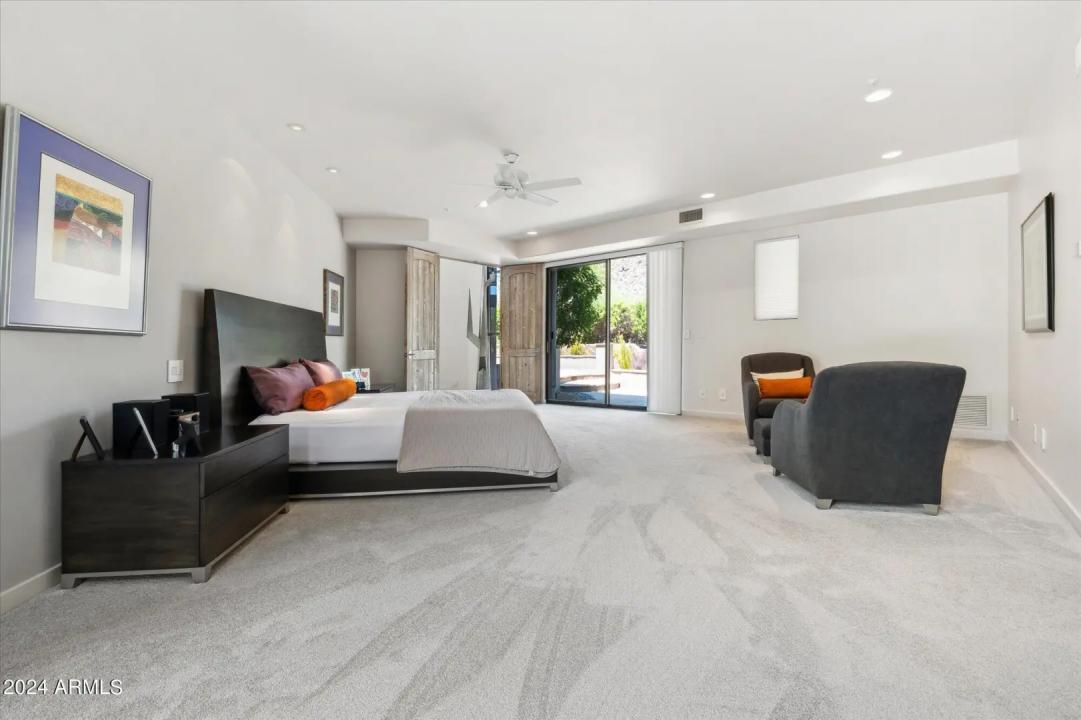 Real Estate Picture 22